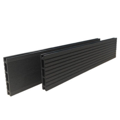 Su geçirmez WPC Döşeme Uzun ömürlü ve düşük bakım gerektiren çözelti yüzey zımparalanmış uzunluk 5m