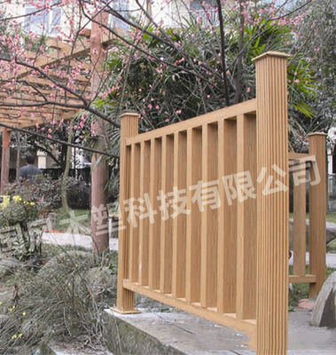 Kapaklı Kompozit Çit 200 * 200mm Geri Dönüşümlü WPC Çit Direği