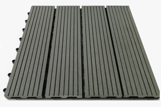 30x30CM Birbirine WPC Güverte Fayansları Ev Açık Alanları için DIY Veranda Döşeme